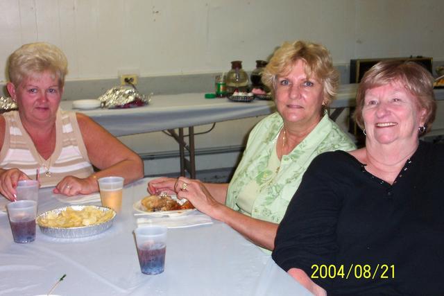 Marie Kelhower, Chris Bittenbender & Helen Snyder - Reunion