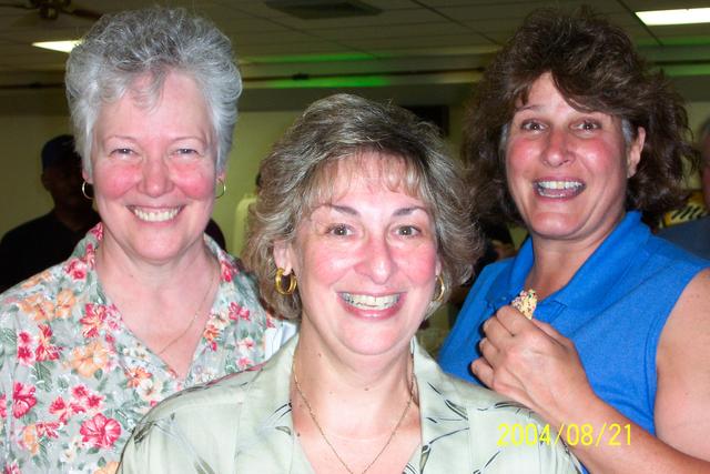 Mary Ann, Lynne & Maria - Reunion 2004